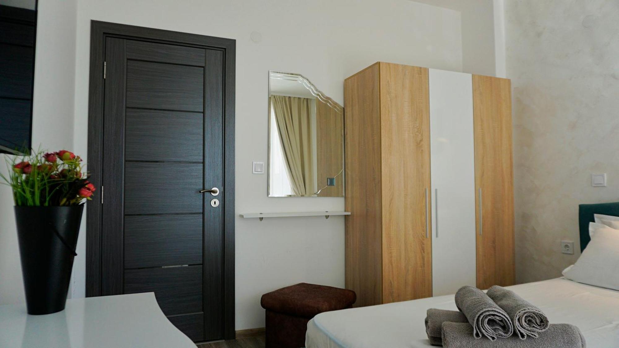 Апартаменти Атеа На Плажа - Apartments Atea On The Beach Obzor Buitenkant foto
